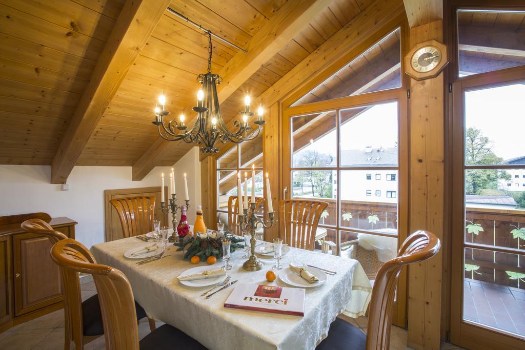 Golden GaPa Penthouse 1 Appartement Garmisch-Partenkirchen Kamer foto